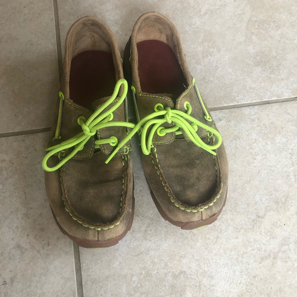 SOLD**Twisted X moc shoes